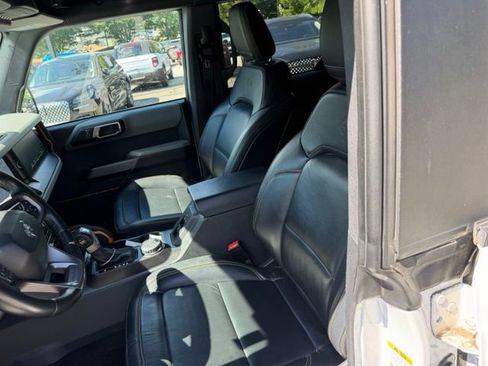 Used 2023 Ford Bronco Badlands AWD/4WD image 11
