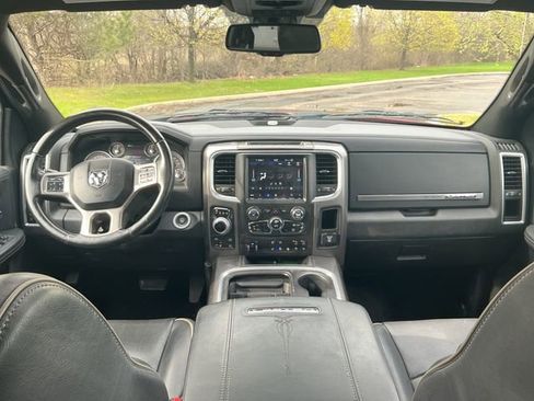 Used 2018 RAM 1500 Limited AWD/4WD image 2