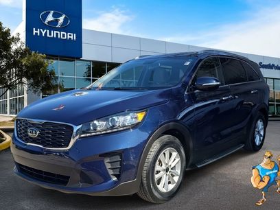 Used 2019 Kia Sorento LX w/ LX Convenience Package