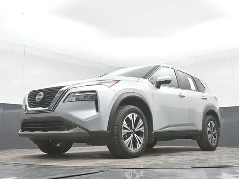 Used 2022 Nissan Rogue SV FWD image 42