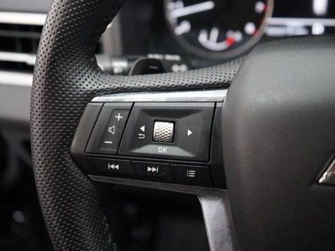 Used 2024 Mitsubishi Outlander SE image 20