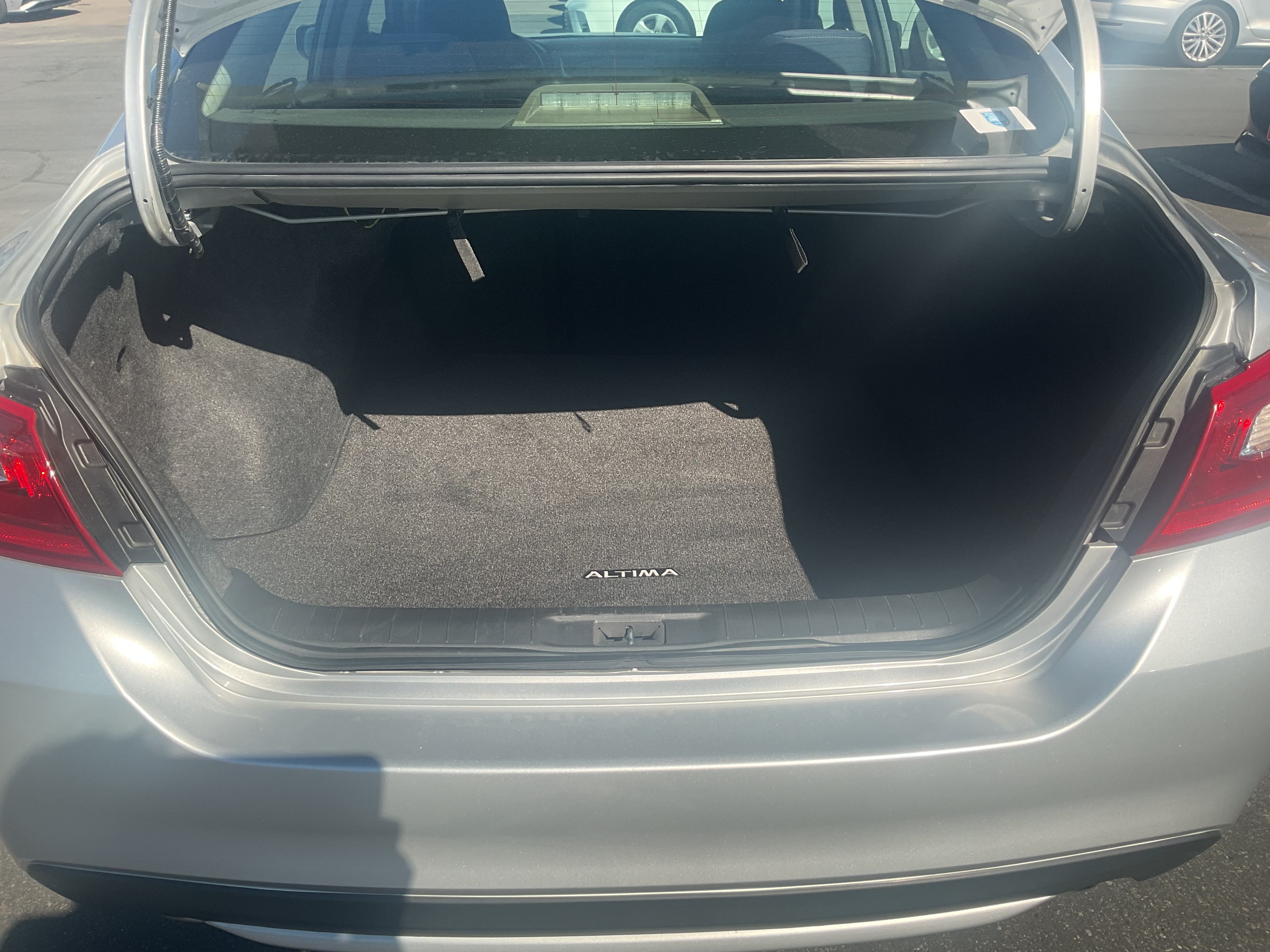 Used 2017 Nissan Altima 2.5 S w/ Power Driver Seat Package FWD image 9