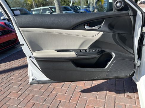 Used 2019 Honda Insight Touring image 14