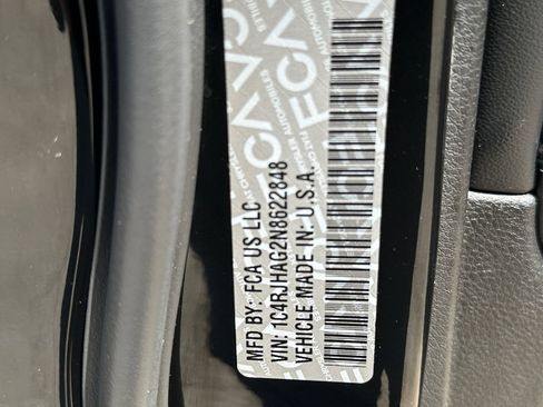Used 2022 Jeep Grand Cherokee Altitude AWD/4WD image 30