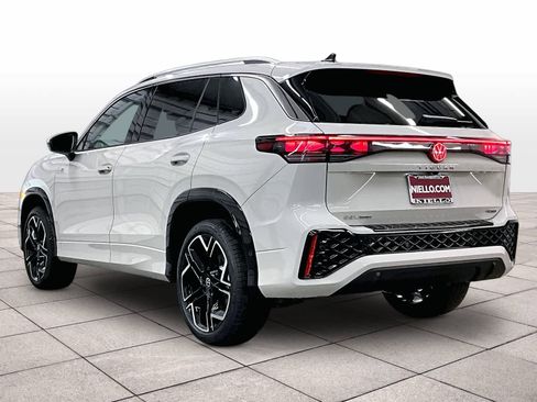 New 2026 Volkswagen Tiguan SEL R-Line image 3