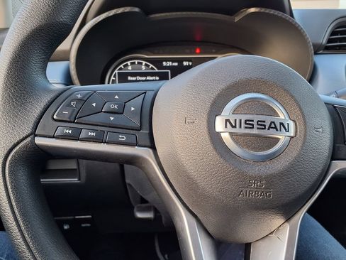 Used 2025 Nissan Versa SV w/ Trunk Package FWD image 25