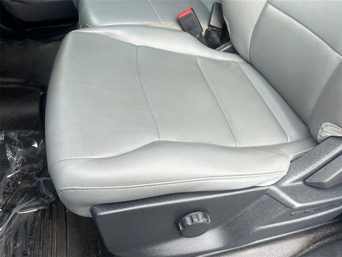 Used 2023 Ford F250 XL w/ FX4 Off-Road Package image 19