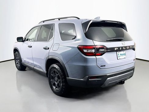 Used 2026 Honda Pilot TrailSport image 5