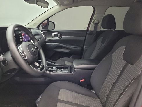 Used 2021 Kia Sorento LX AWD/4WD image 17
