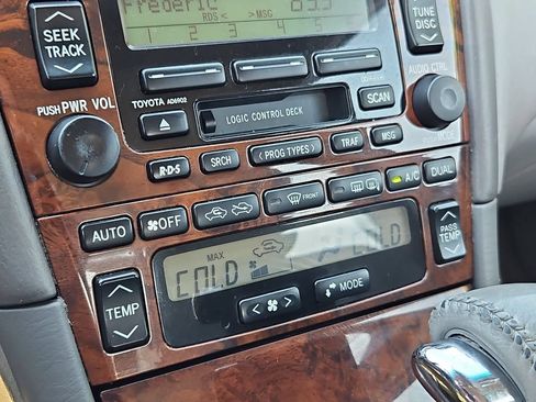 Used 2004 Toyota Avalon XLS FWD image 24