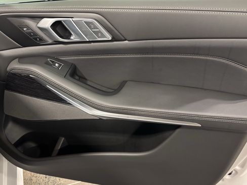 New 2027 BMW X7 xDrive40i w/ M Sport Package AWD/4WD image 26