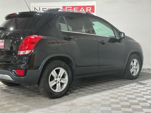 Used 2020 Chevrolet Trax LT FWD image 9