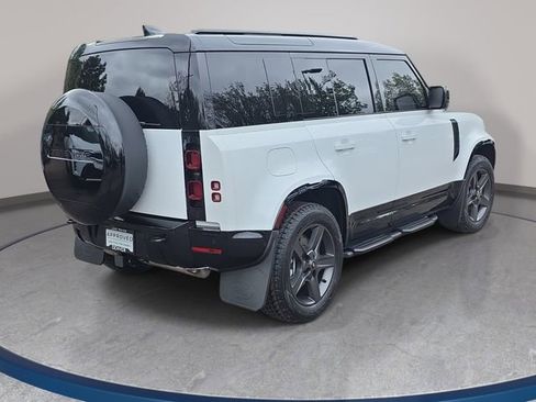 Certified 2025 Land Rover Defender 110 X-Dynamic SE AWD/4WD image 6