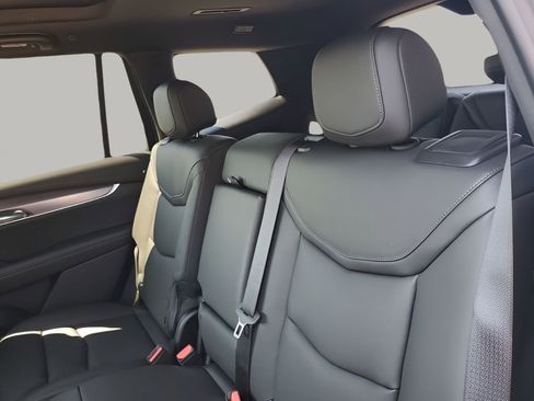 New 2025 Cadillac XT6 Luxury image 20