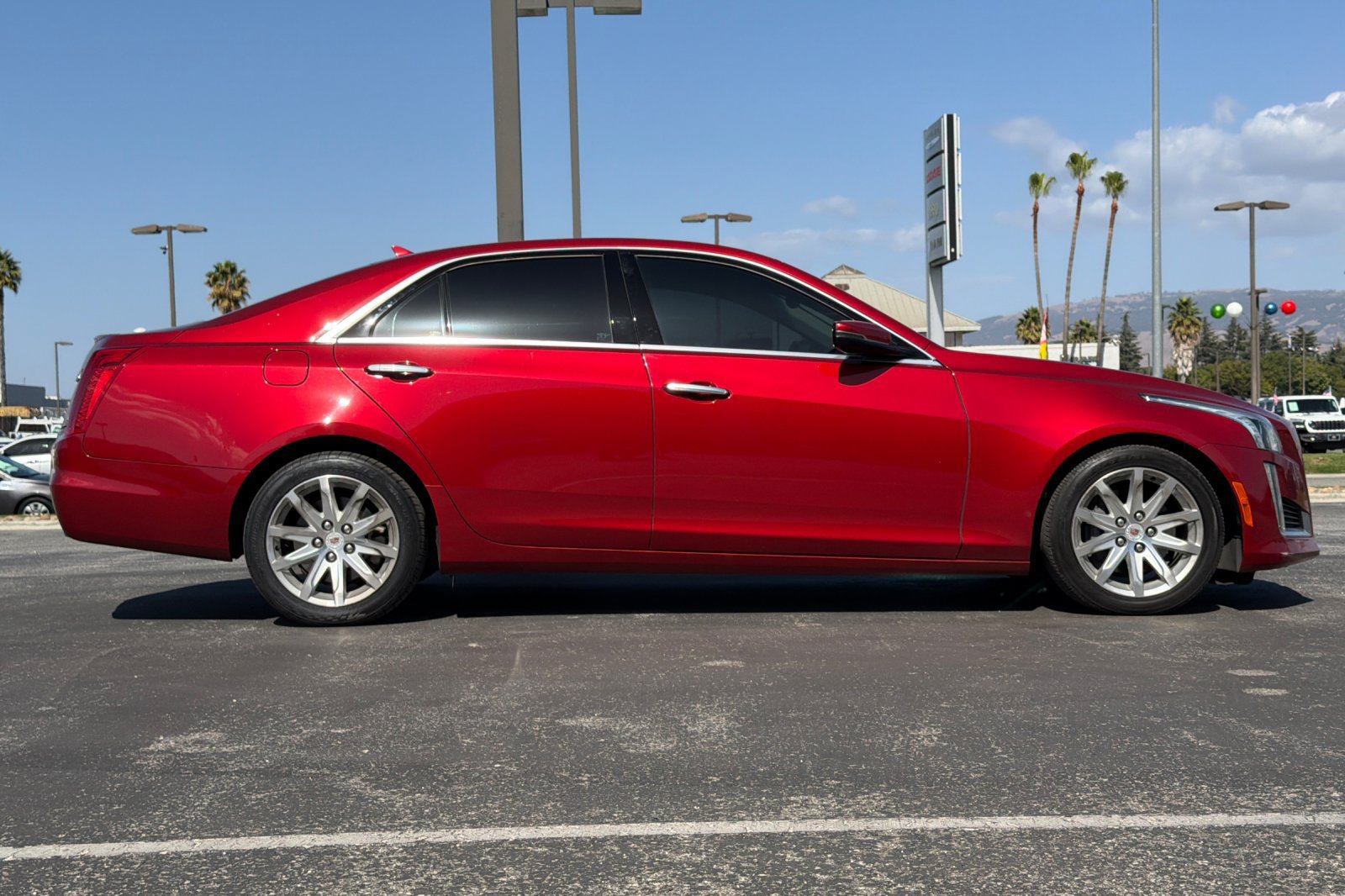 Used 2014 Cadillac CTS Luxury RWD image 3