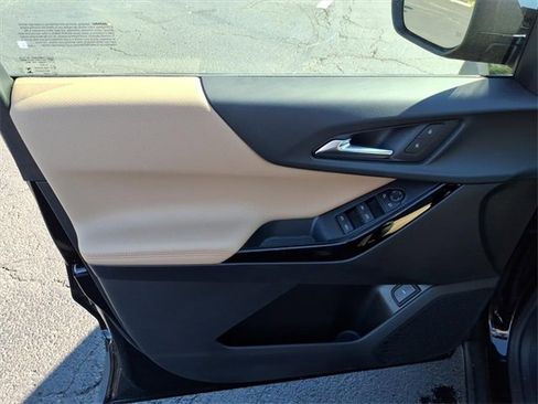 New 2026 Chevrolet Equinox ACTIV w/ Safety and Technology Package image 10