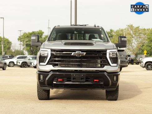 Used 2025 Chevrolet Silverado 2500 LT w/ Trail Boss Package AWD/4WD image 2