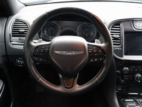 Used 2018 Chrysler 300 S w/ 300S Premium Group image 15