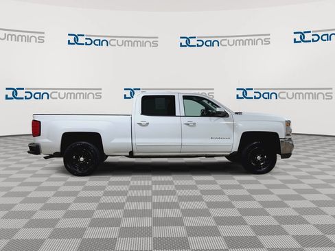 Used 2018 Chevrolet Silverado 1500 LT w/ Trailering Package AWD/4WD image 9