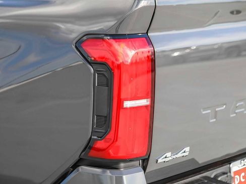 New 2026 Toyota Tacoma SR5 image 9