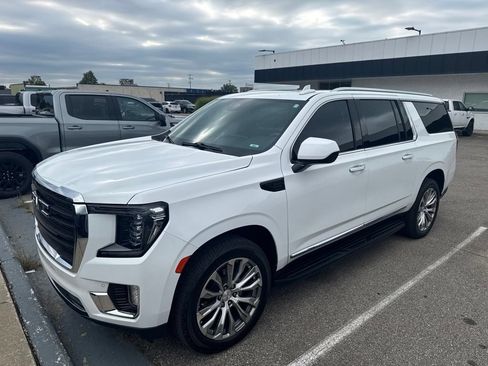Used 2023 GMC Yukon XL SLT AWD/4WD image 5