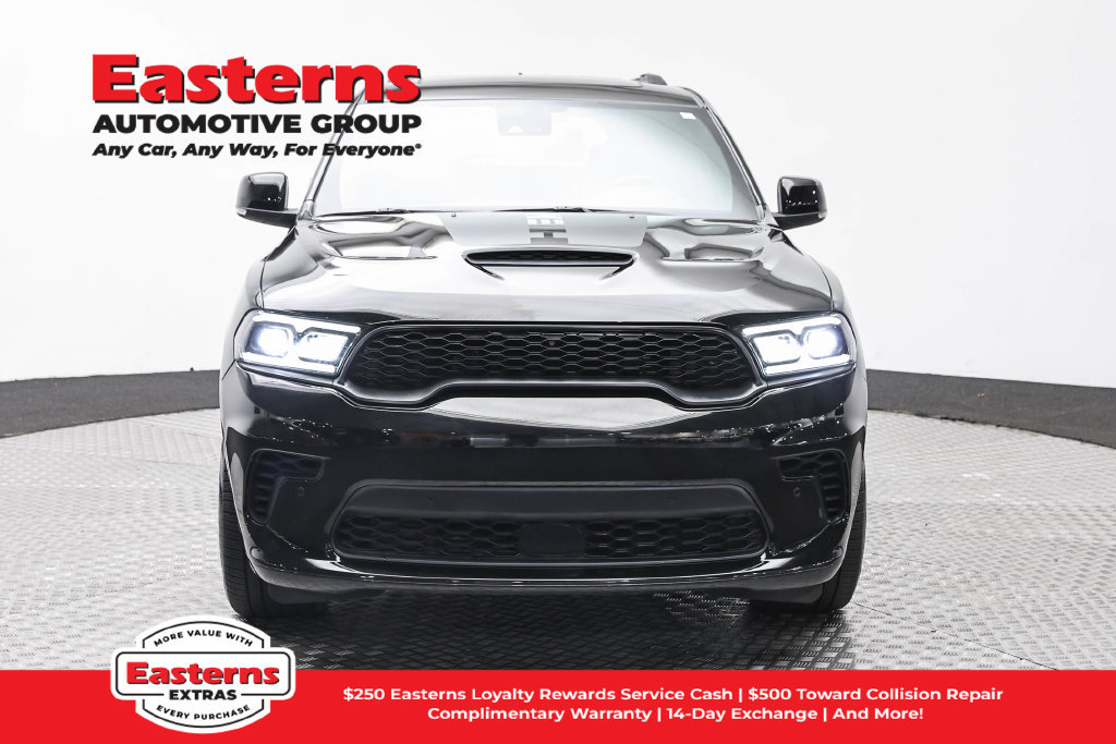 Used 2025 Dodge Durango R/T AWD/4WD image 3