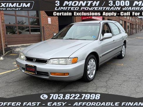 Used 1997 Honda Accord LX image 1