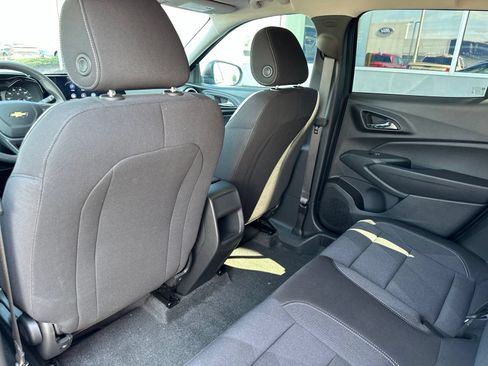Used 2026 Chevrolet Trax LS FWD image 11