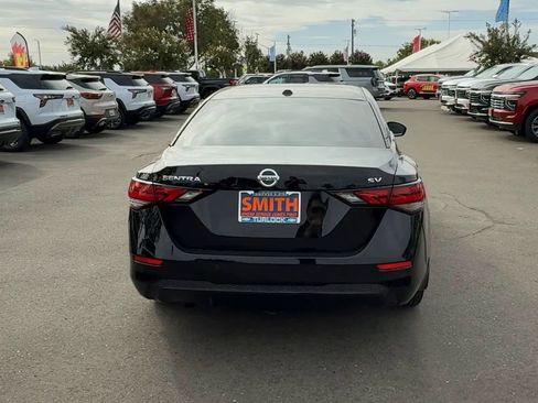 Used 2022 Nissan Sentra SV image 6