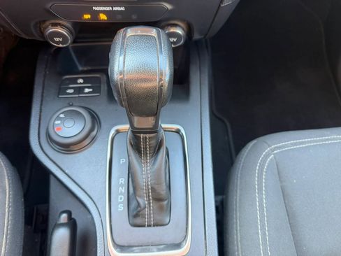 Used 2019 Ford Ranger XL w/ Equipment Group 101A Mid AWD/4WD image 23