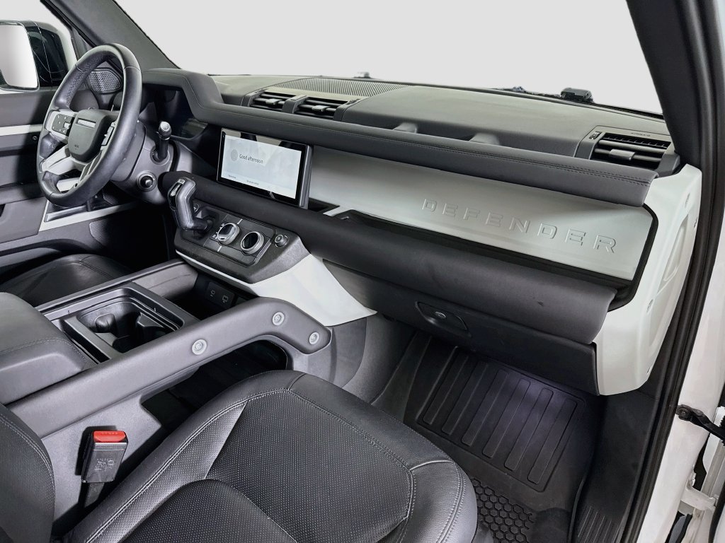 Used 2024 Land Rover Defender 110 S AWD/4WD image 30