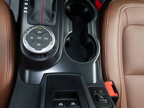 Used 2024 Ford Bronco Heritage Edition image 23