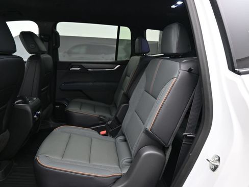 New 2026 GMC Acadia AT4 w/ Luxury Package AWD/4WD image 22