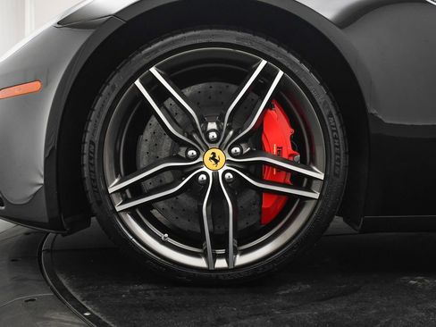 Certified 2016 Ferrari FF image 35