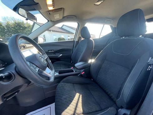 Used 2021 Nissan Kicks SV image 17