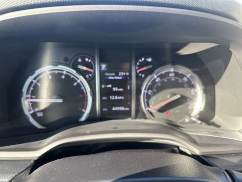 Used 2022 Toyota 4Runner Limited image 16