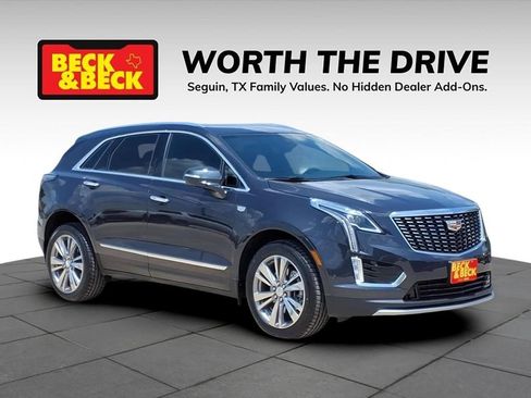 Used 2022 Cadillac XT5 Premium Luxury w/ Platinum Package FWD image 3