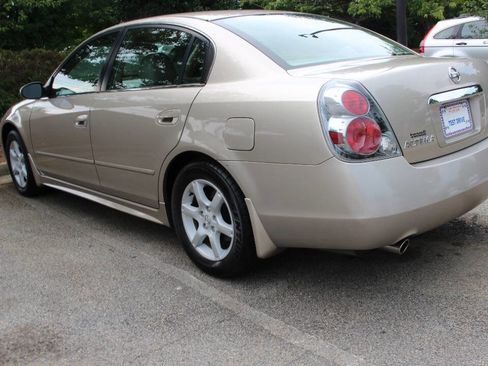 Used 2006 Nissan Altima 3.5 SL image 5