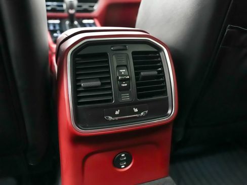 Certified 2023 Porsche Macan GTS AWD/4WD image 20