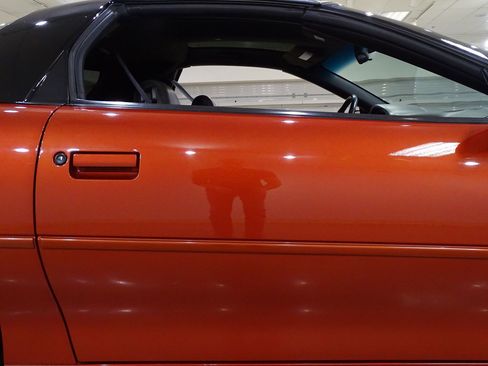 Used 2001 Chevrolet Camaro Z28 w/ SS Performance/Appearance Pkg RWD image 33