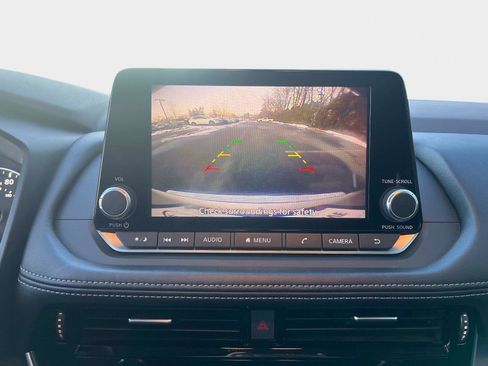 Certified 2022 Nissan Rogue SV w/ SV Premium Package image 25