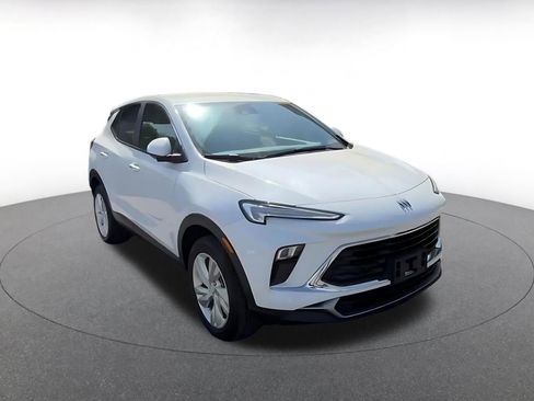 Used 2025 Buick Encore GX Preferred image 2