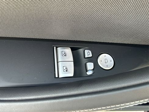 Used 2025 BMW M850i xDrive Coupe image 36