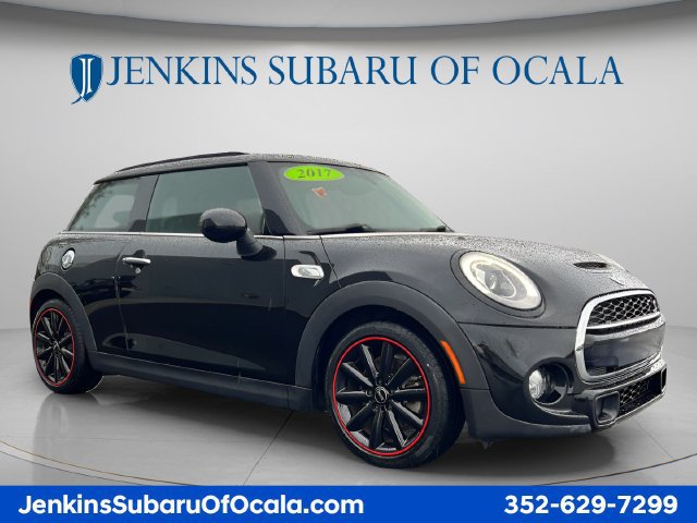 Used 2017 MINI Cooper S FWD image 1