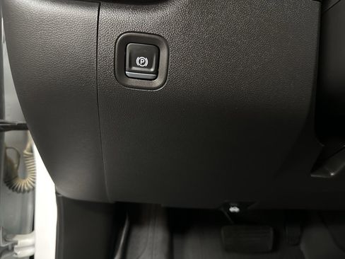 Used 2025 Chevrolet Silverado 1500 W/T w/ WT Value Package image 30