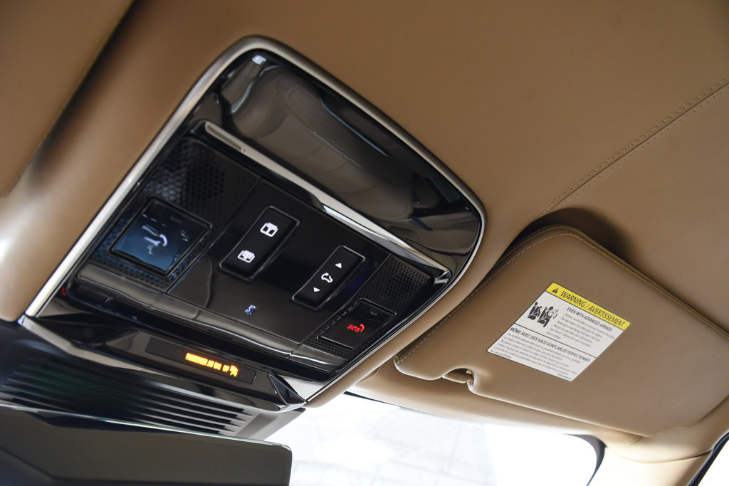 Used 2023 Land Rover Range Rover SV AWD/4WD image 33