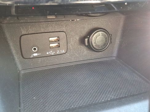 Used 2019 Subaru Forester Limited image 28