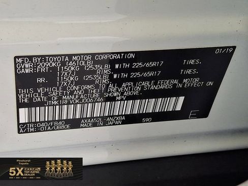 Certified 2019 Toyota RAV4 LE FWD image 33