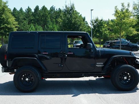 Used 2014 Jeep Wrangler Unlimited Sport w/ Quick Order Package 24S AWD/4WD image 3