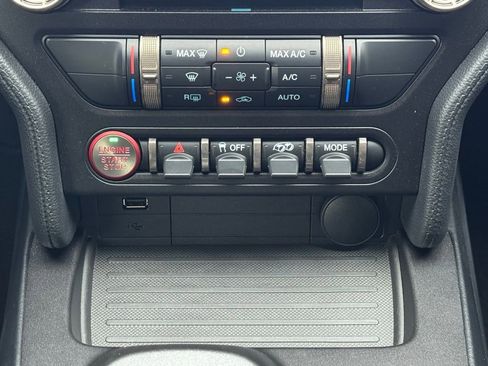 Used 2022 Ford Mustang Shelby GT500 w/ Technology Package image 83